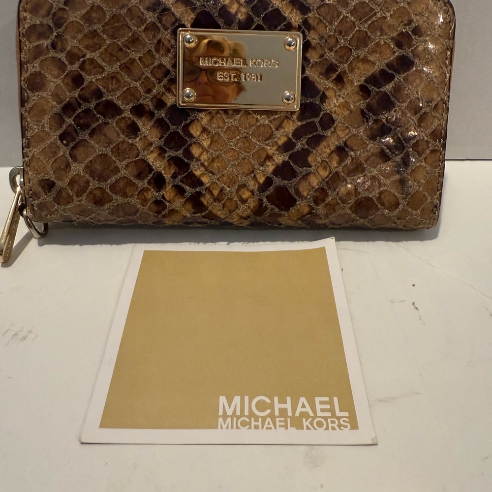 Euc Michael Kors Brown Python Snake Print Wallet - image 7